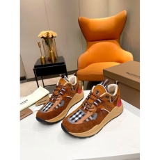 Burberry Low Shoes